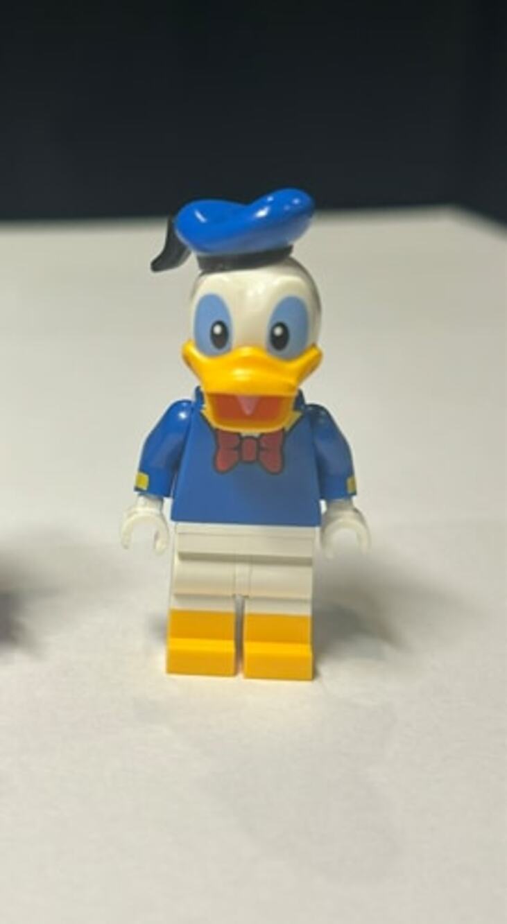 Donald Duck Minifigure
